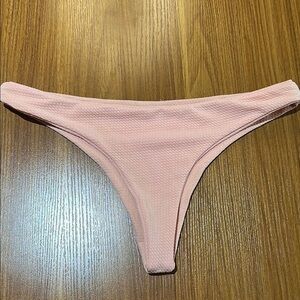 EUC Pink Textured Bikini Bottom 🦖